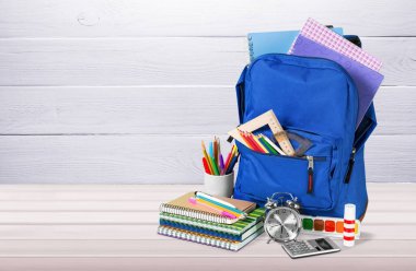 Okul sırt çantası ile Kırtasiye, Okul arka plan için geri 