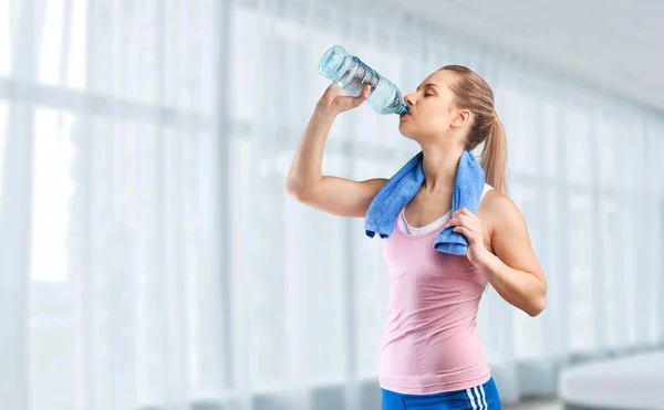 Young Beautiful Woman Drinking Water — Stock Photo, Image