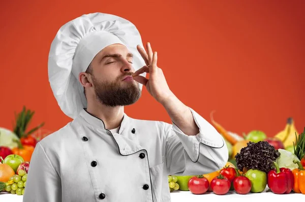 Cuoco Uomo Cappello Chef Con Verdure Sfondo Colori — Foto Stock