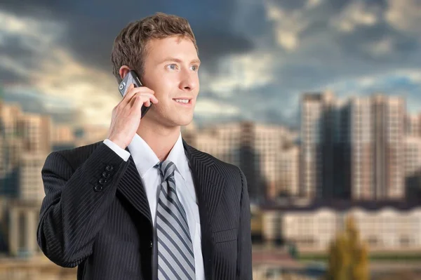 Empresário Usando Telefone Celular Segundo Plano — Fotografia de Stock