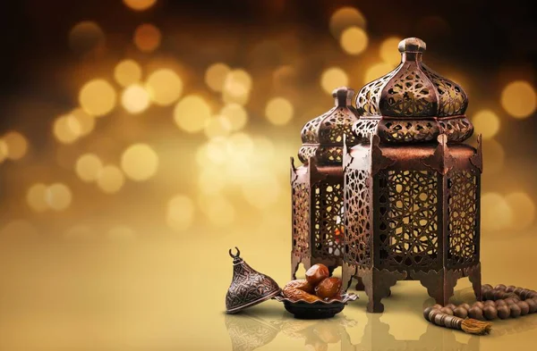 东方传统的阿拉伯糖果 — 图库照片