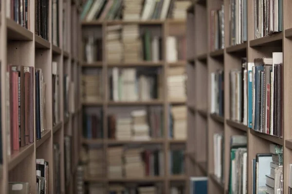 Estantes Biblioteca Efeito Vintage — Fotografia de Stock