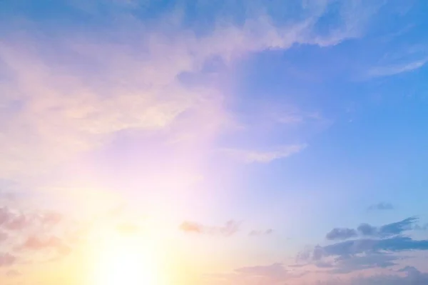 Cielo Azul Con Nubes — Foto de Stock