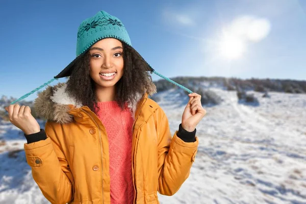 Woman Winter Clothes Mountains — Stock Photo, Image