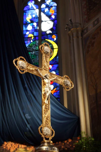 Mutlu Noeller! Kiliselerden, sokaklardan ve Hırvatistan, Avrupa halkından.