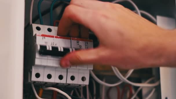 Switch elektrische Breaker vak — Stockvideo