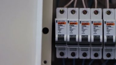 Elektrik sigorta kutusu geçiş