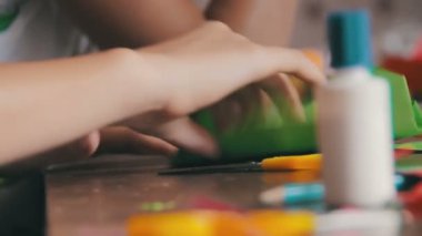 Tablo, el yapımı kağıt el sanatları çocuk yapmak