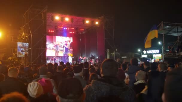 Kerumunan orang di konser rock — Stok Video