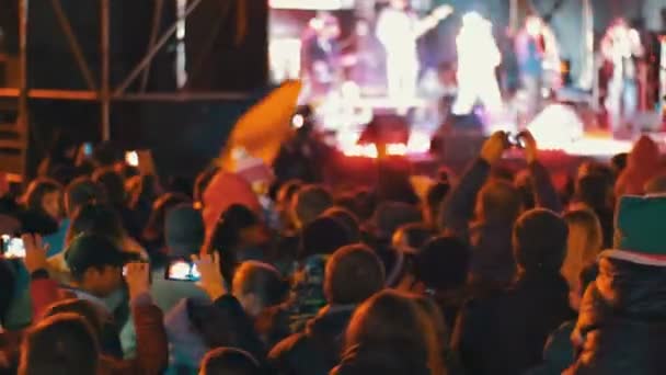 Dav na rockový koncert — Stock video