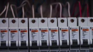 Elektrik sigorta kutusu geçiş