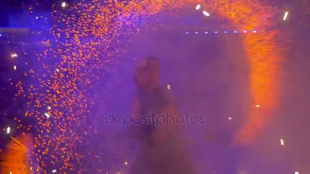 Fire Show Performance and Fireworks at Concert. Moción lenta — Vídeo de stock