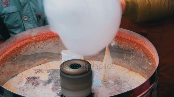 Fabricación de dulces de algodón en cámara lenta — Vídeo de stock