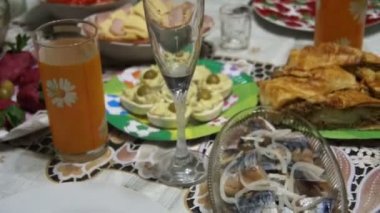 Yemek masada..