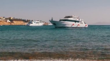Mısır'daki Beach. Resort kırmızı Yalı