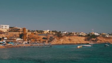 Mısır'daki Beach. Resort kırmızı Yalı