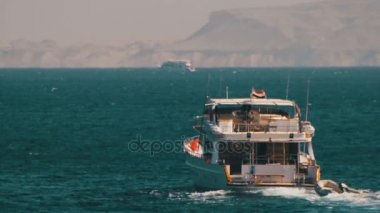 Tekne yüzen Red Sea'deki/daki cruise