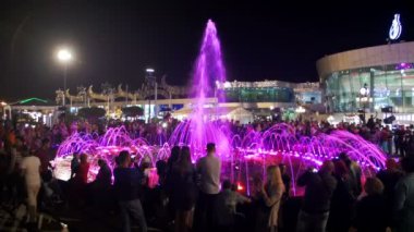 Çeşme, Soho Meydanı gece, Mısır