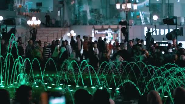 Brunnen auf dem Soho Square in der Nacht, Ägypten — Stockvideo