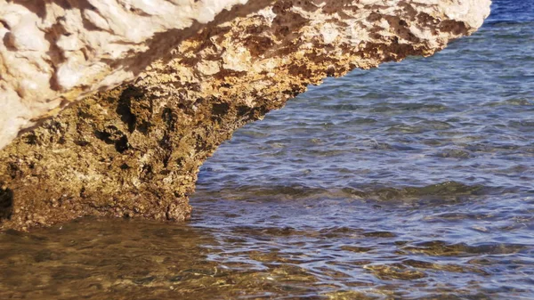 Berrak su Kızıldeniz ve Rock