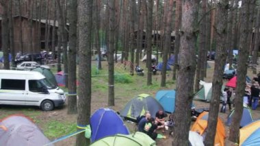 Ormandaki motorlu bisiklet Festivali