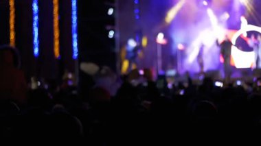 Müzik Festivali'nde konser kalabalık