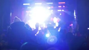 Ağır çekimde Müzik Festivali'nde konser kalabalık