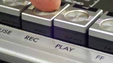 Parmak kayıt kontrol düğmeleri ses kaset çaların presler