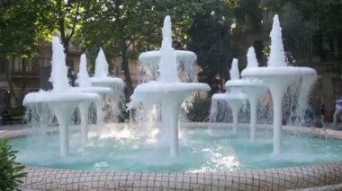 Su çeşme parkta dolgu, Bakü, Azerbaycan
