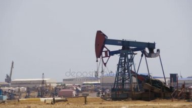 Yağ pompaları, pompa jack. Fosil yakıt enerji, eski birim pompa