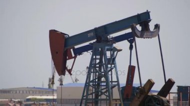 Yağ pompası, pompa jack. Fosil yakıt enerji, eski birim pompa