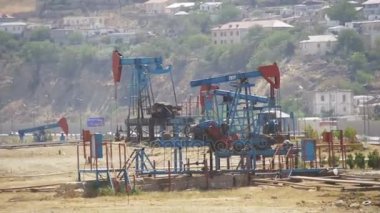 Yağ pompaları, pompa jack. Fosil yakıt enerji, eski birim pompa