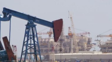 Yağ pompaları. Petrol pompa istasyonu çıkarma