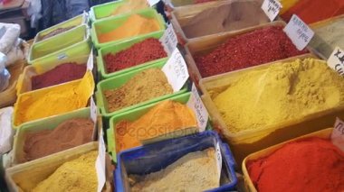 Gürcü ve oryantal baharatlar piyasada