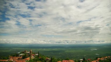 Sighnaghi, Georgia. Panoramik şehir manzara. Timelapse