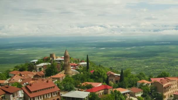 Panorámás kilátás nyílik a város Sighnaghi táj, Grúzia. TimeLapse — Stock videók