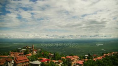 Sighnaghi, Georgia. Panoramik şehir manzara. Timelapse