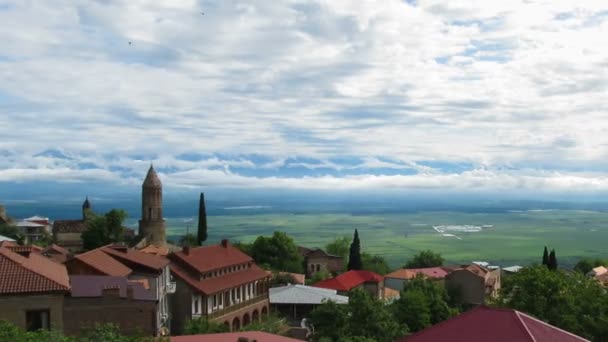 Sighnaghi, Georgia. Manzara şehrin bir görünümünü yukarıda. Zaman atlamalı — Stok video