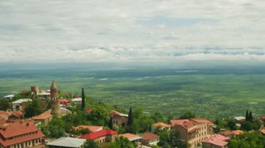Sighnaghi, Georgia. Panoramik şehir manzara. Timelapse