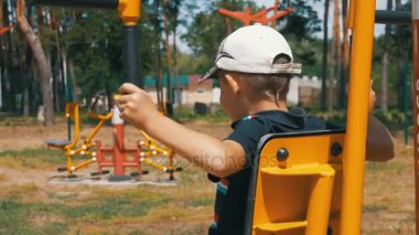 Eğitim Simülatörü Street spor yapan çocuk çocuk