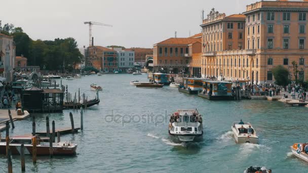 Canal Grande a Venezia, vista dal Ponte — Video Stock