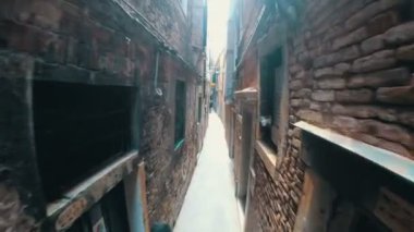 Venedik, İtalya'nın dar sokakların Üstten Görünüm.