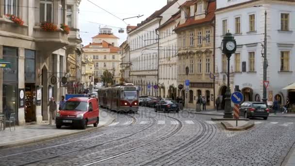 Çek Cumhuriyeti, Prag eski şehir çek tramvay Rides — Stok video