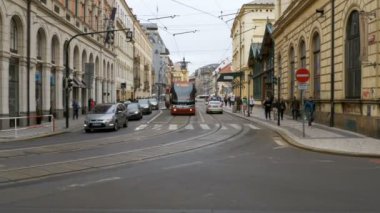 Eski şehrin içinden Çek Cumhuriyeti Çek tramvay Rides