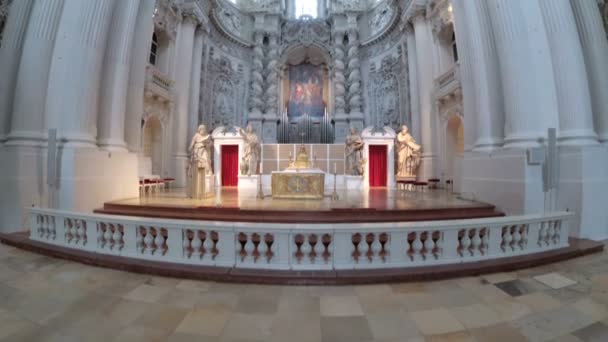 Inre av den berömda St. Michaels Church i München, Tyskland — Stockvideo