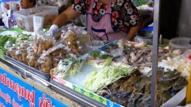 Asya sokak gıda Tayland, sokaklarında. Pattaya.