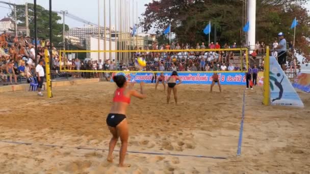 Campeonato Feminino de Voleibol de Praia na Tailândia — Vídeo de Stock