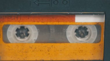 Vintage sarı ses kaset kaset kaydedici döner