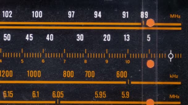 Tuning Analog Radio Dial Frequency on Scale of the Vintage Receiver — Stock Video