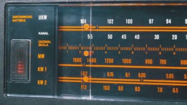 Analog Radyo arama sıklığını Vintage alıcı ölçeğini ayarlama